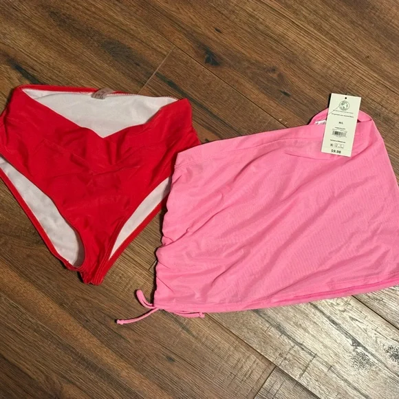 Assorted Womens swimwear Lot! - Picture 5 of 9
